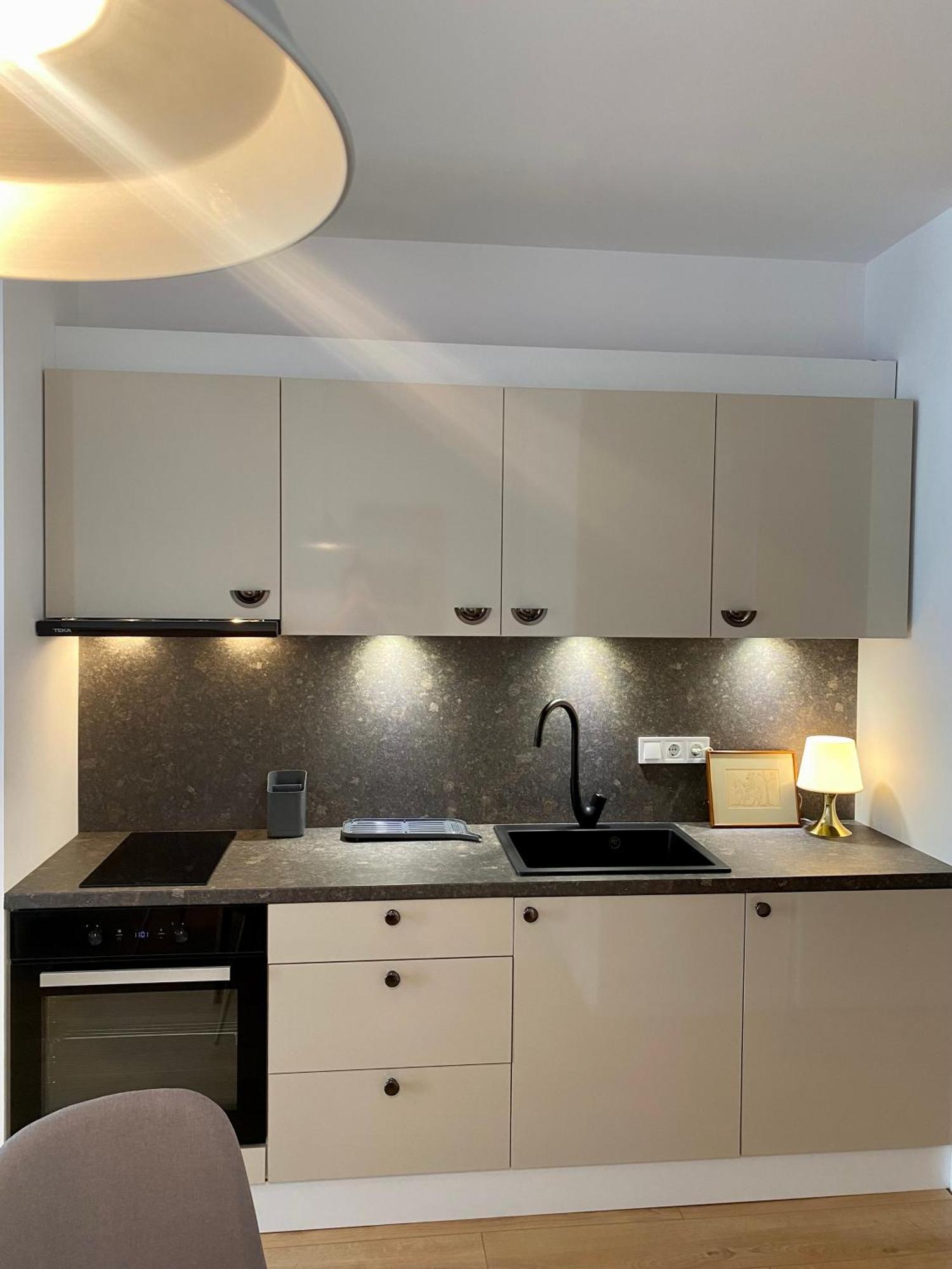 Mycampus Unwe Studentski Mountain Views Modern Kitchen Equipment София Екстериор снимка
